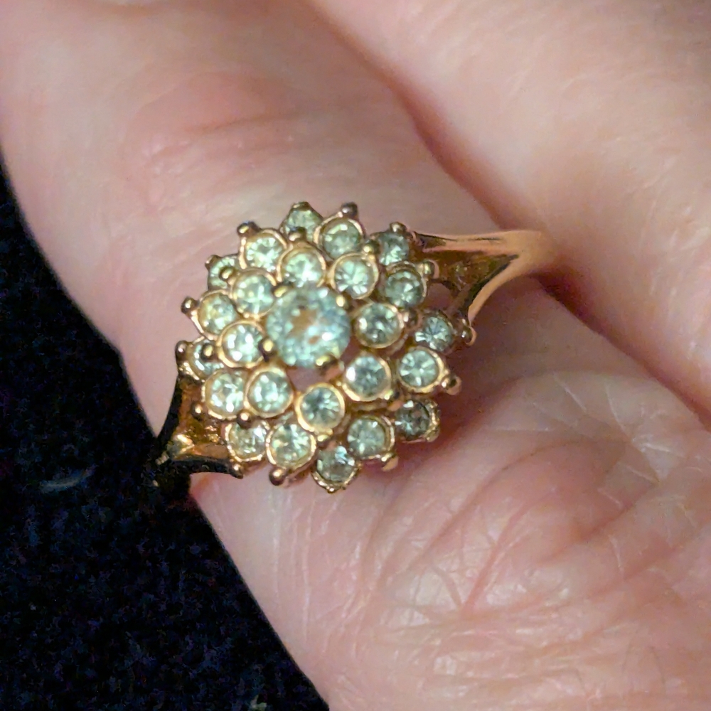 Gold Floral Cluster Ring